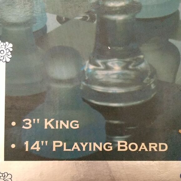 Glass Chess Set - Picture 3 of 8